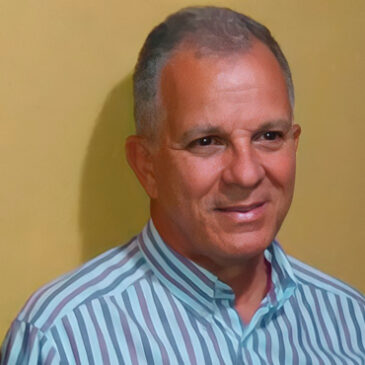 Dr. Claudio Renato Barros Carneiro