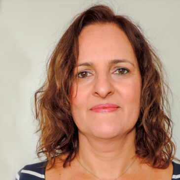 Dra. Flavia Elisa Pedrosa