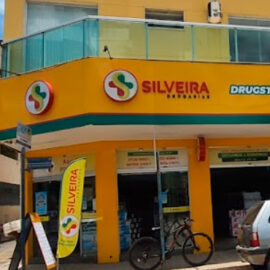 Drogaria Silveira de Vermelho