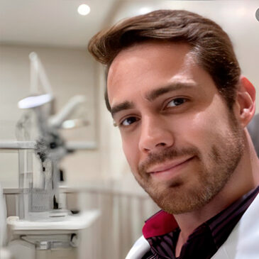 Dr. Vinicius Varela Bastos