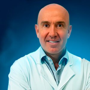 Dr. Flávio Reis Gouvêa