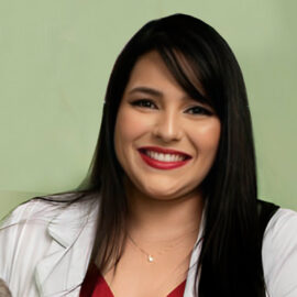Dra. Bárbara de Andrade Torres