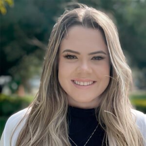 Dra. Lara Baldanza Mattos Alves