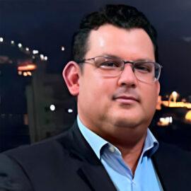 Dr. Caio Augusto Carvalho