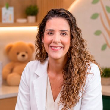 Dra. Fernanda Magalhães Bastos