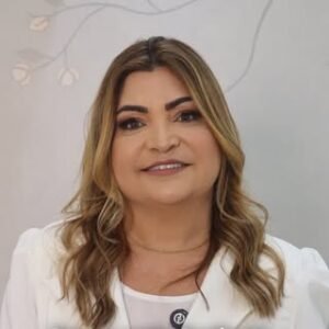 Dra. Adriana Furtado de Oliveira